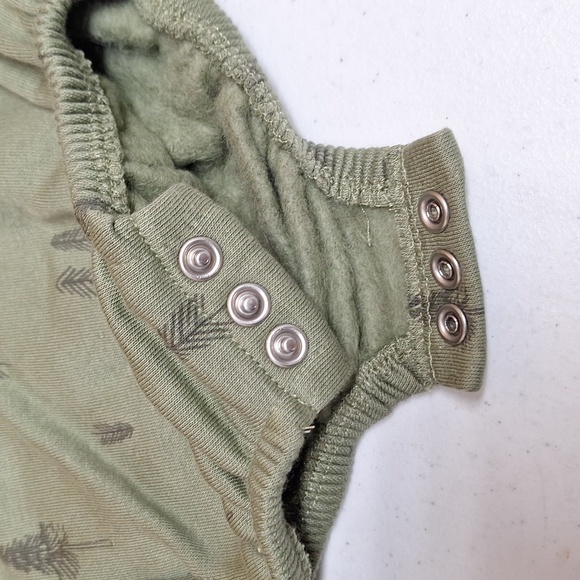 NEW! Grayson Collective Baby Bubble Long Sleeve Romper, Green - Picture 5 of 11